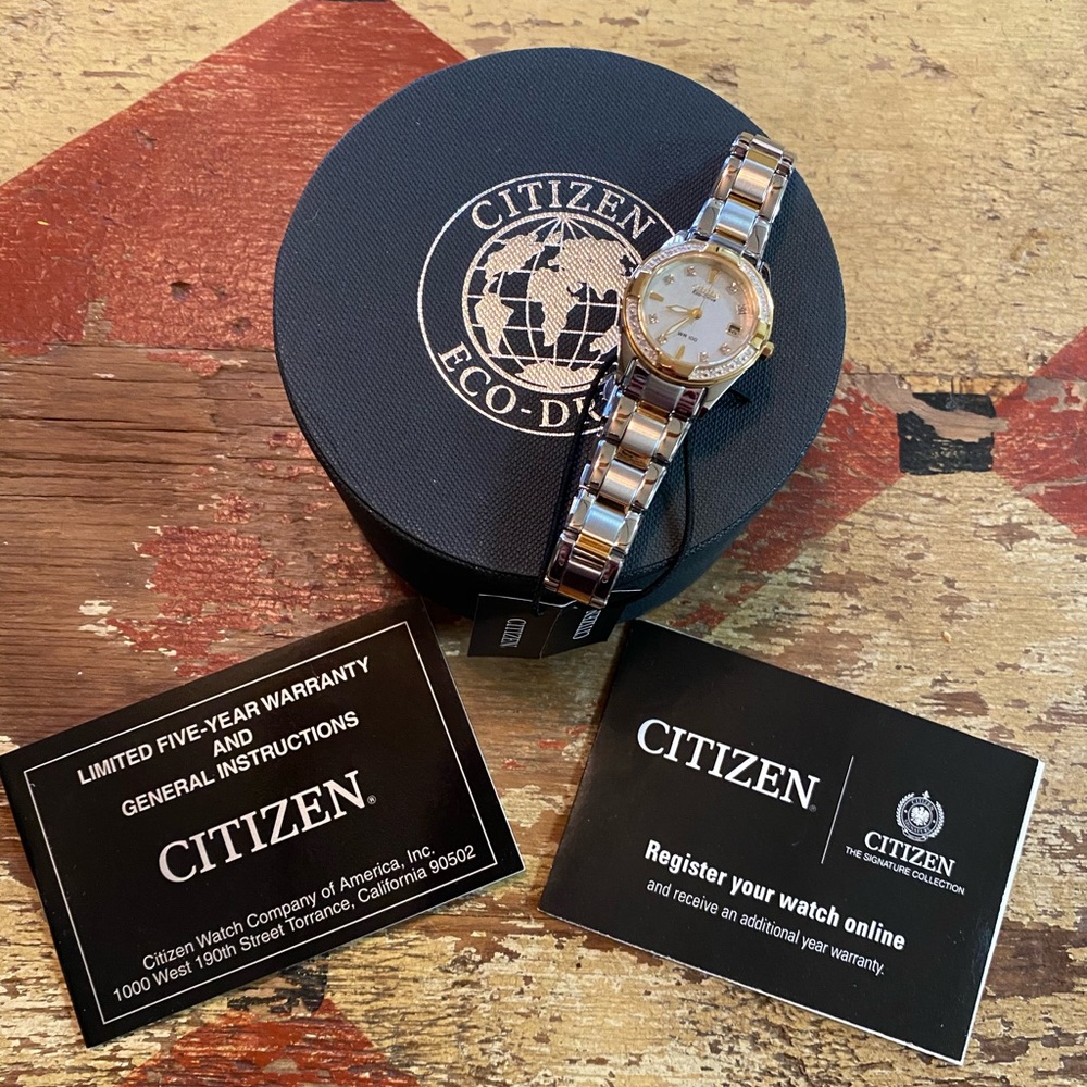 NWT Citizen Eco-Drive Mother of Pearl Watch🎉